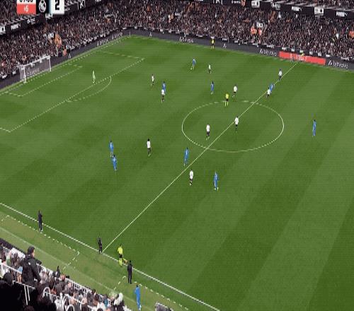 佩雷拉左手,骨折,坚持指挥比,欧亿体育,欧亿体育官网,欧亿体育官方,欧亿体育下载